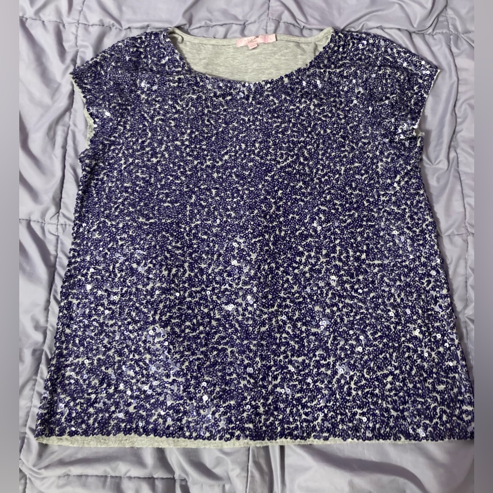 Gray/purple sequin short sleeve top size large